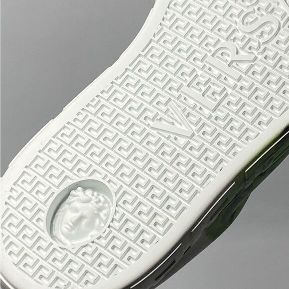 Versace Kids Medusa Smile low-top sneakers size 34 - Picture 13 of 13